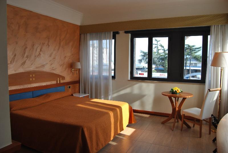 Hotel Futura Centro Congressi Napoli Eksteriør billede