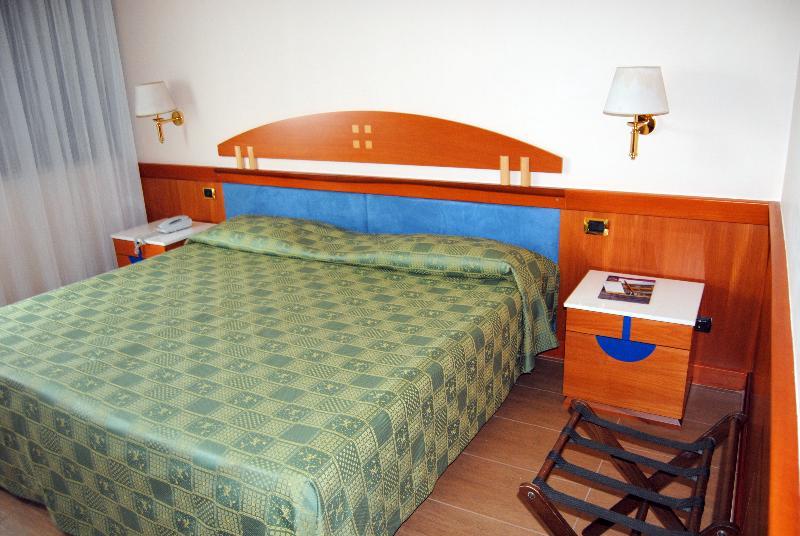 Hotel Futura Centro Congressi Napoli Eksteriør billede